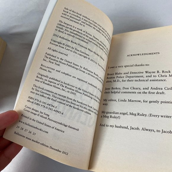 The Surgeon By Tess Gerritsen Mystery Crime Fiction Small Paperback Book - Picture 4 of 9